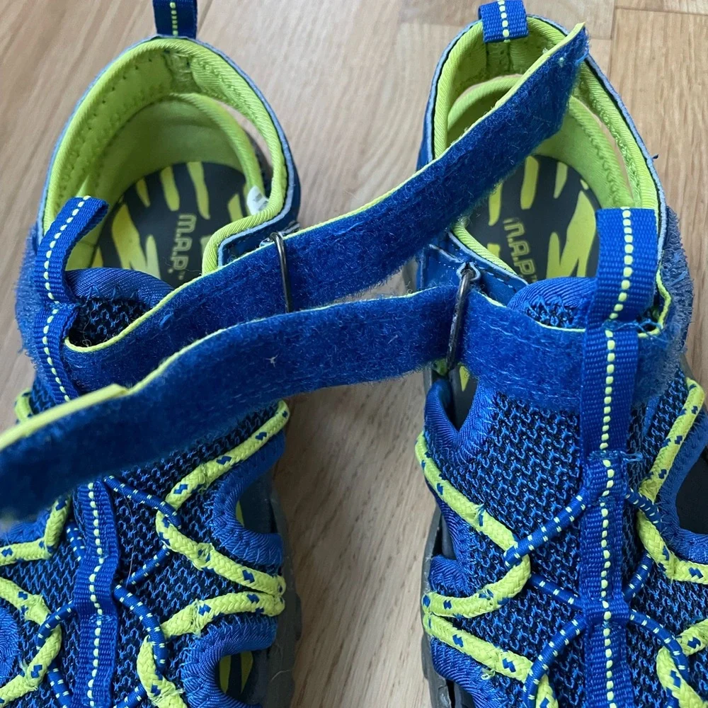 Boys Velcro Sandals size 1 - blue green